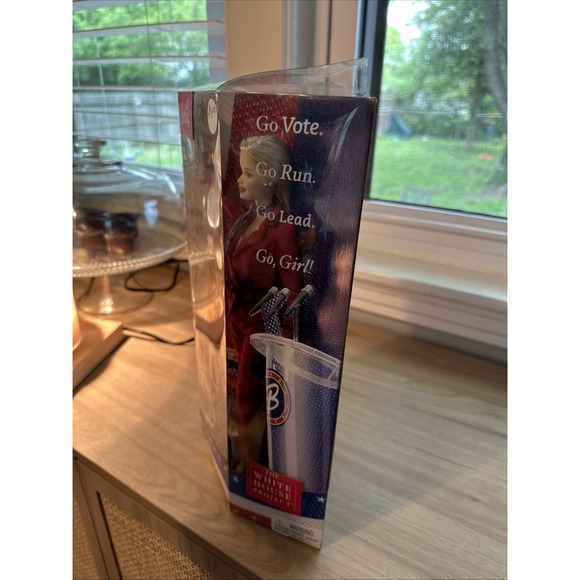 Barbie for‎ President Doll 2004 The Whitehouse Project Mattel #G6175 - Picture 3 of 6